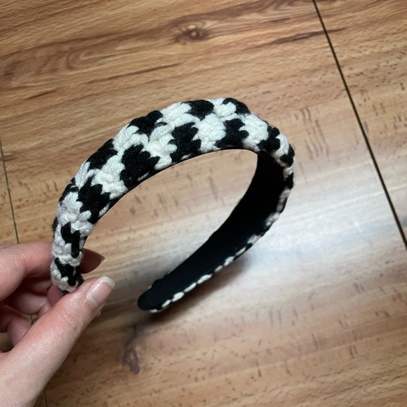 Black and White Checker Knit Headband main image 7